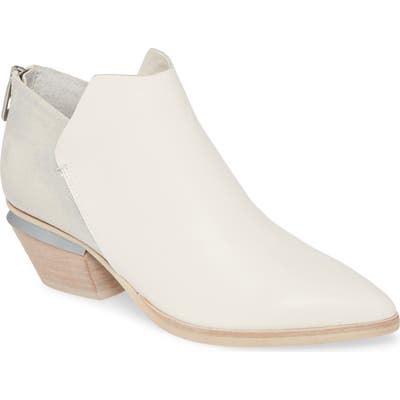 Dolce Vita Marca Bootie, Ivory