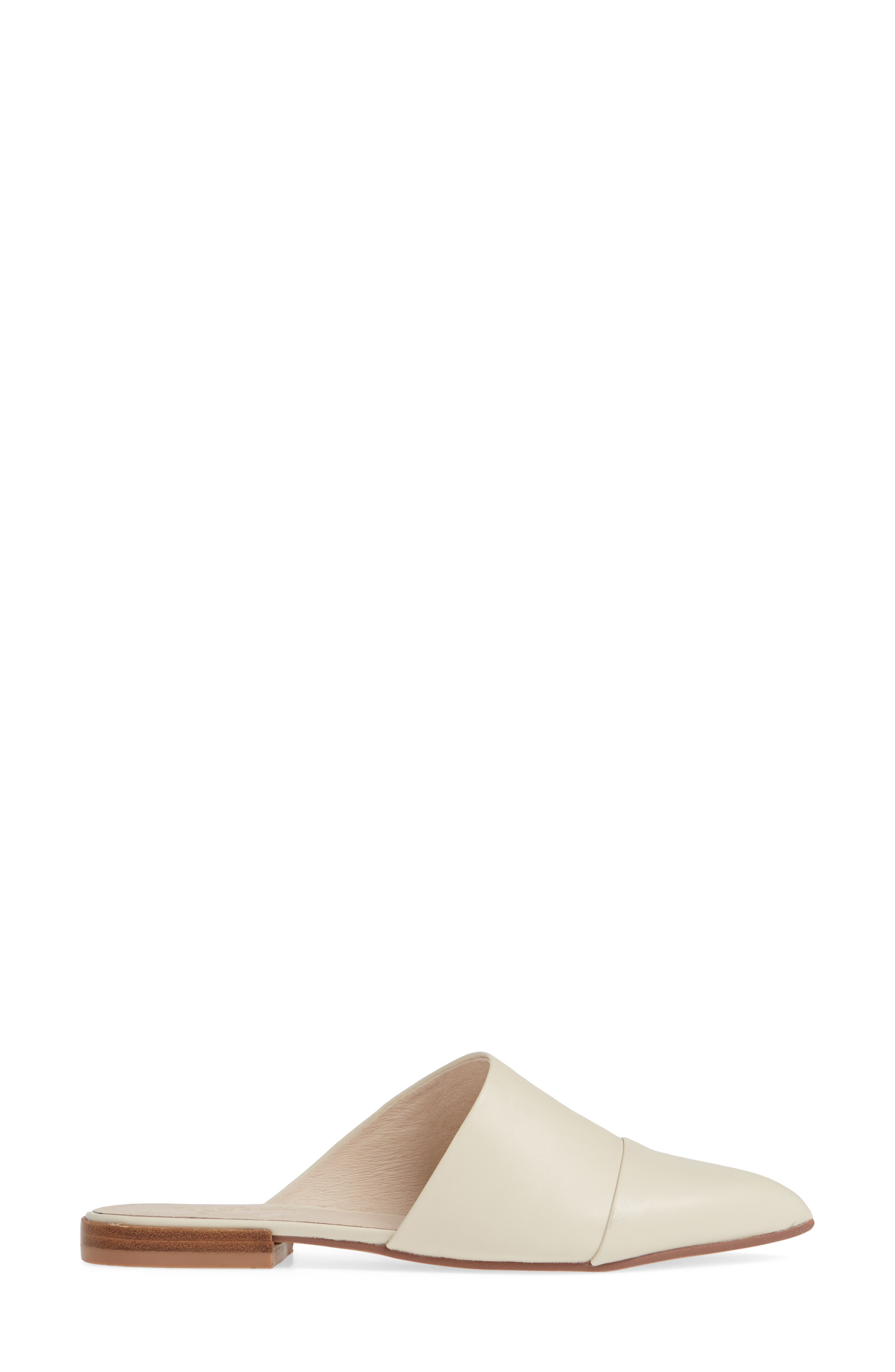 42 gold castle cap toe mule