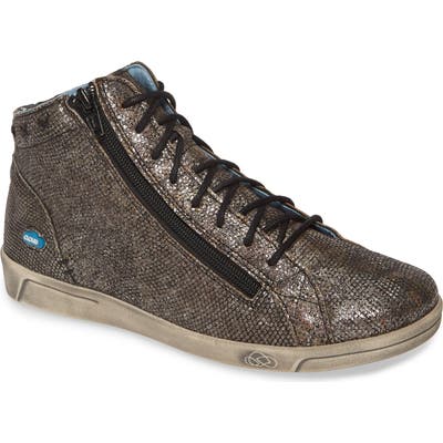 Cloud Aika High Top Sneaker - Grey