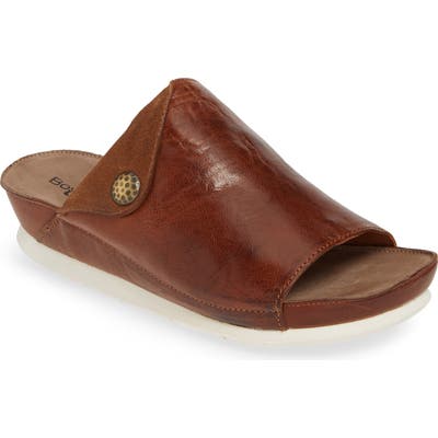 Bos. & Co. Pern Slide Sandal - Brown
