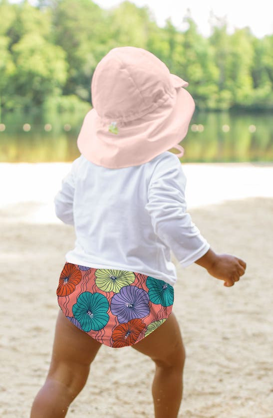 Shop Green Sprouts Long Sleeve Two-piece Rashguard Swimsuit & Sun Hat Set In Hibiscus