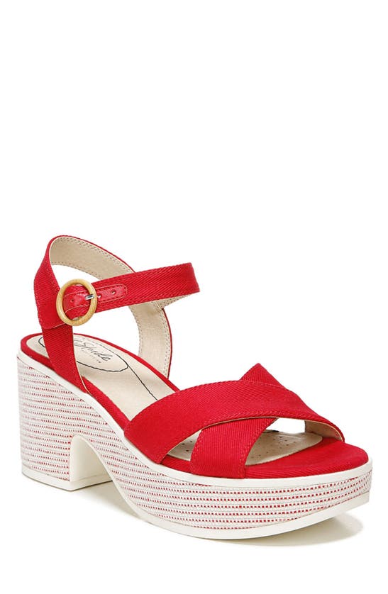 Lifestride Peachy Platform Sandal In Fire Red Synthetic