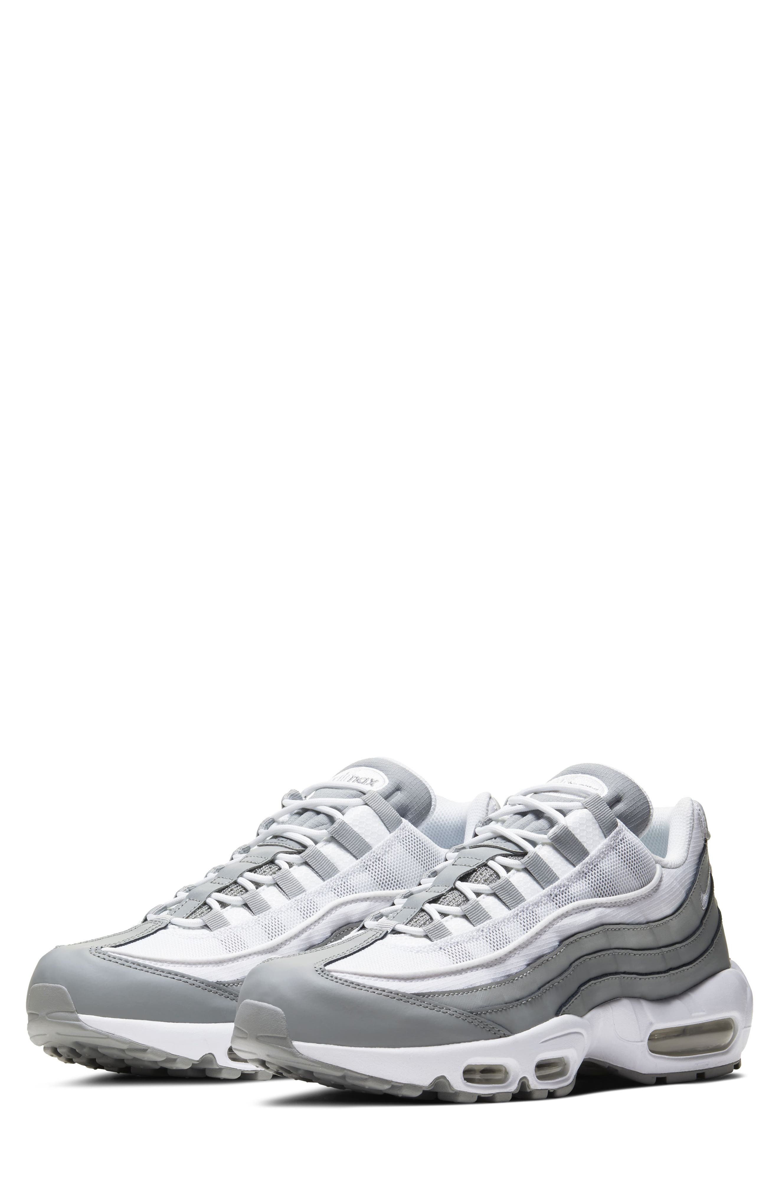 Nike Air Max 95 Essential Sneaker (Men 