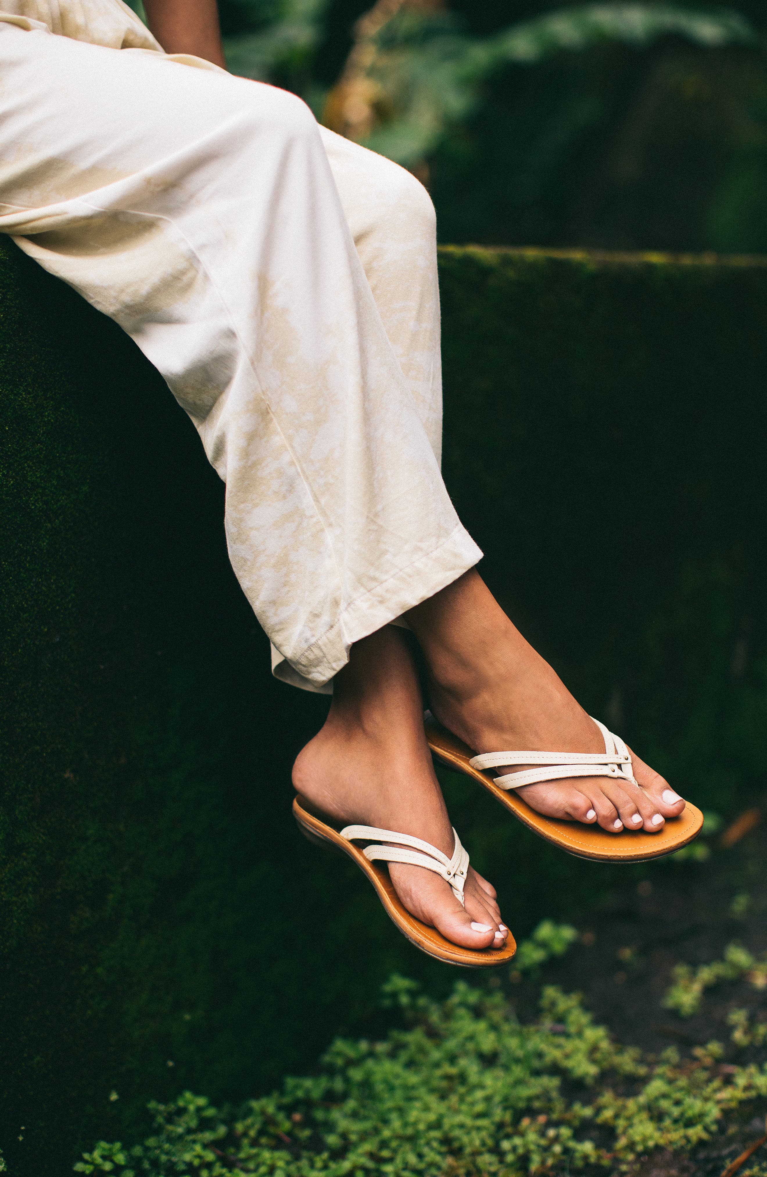 olukai sale sandals
