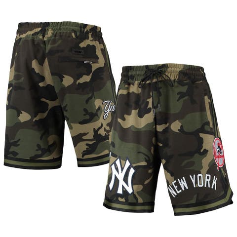 Men's Pro Standard Camo Philadelphia Phillies Team Shorts Size: Small