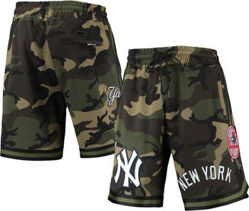 Men's Pro Standard White New York Yankees Team Logo Jogger Pants