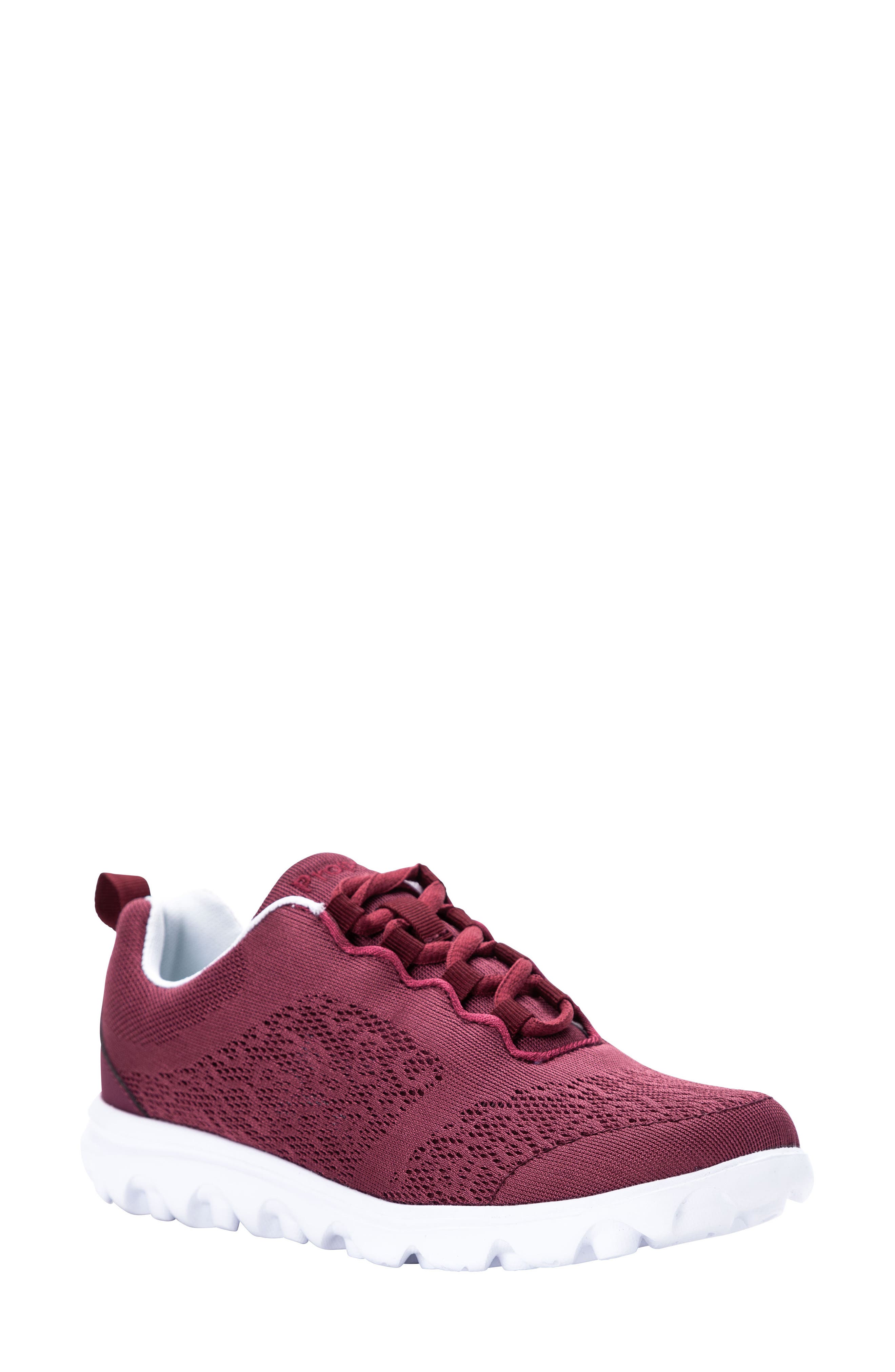 burgundy nike women's sneakers