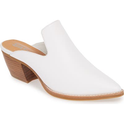 Sbicca Corfu Mule, White