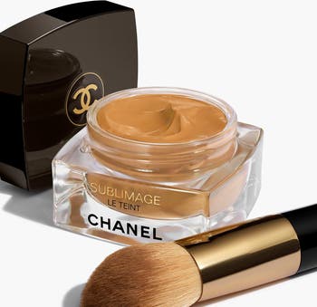 Chanel Sublimage Le Teint Ultimate Radiance-Generating Cream Foundation