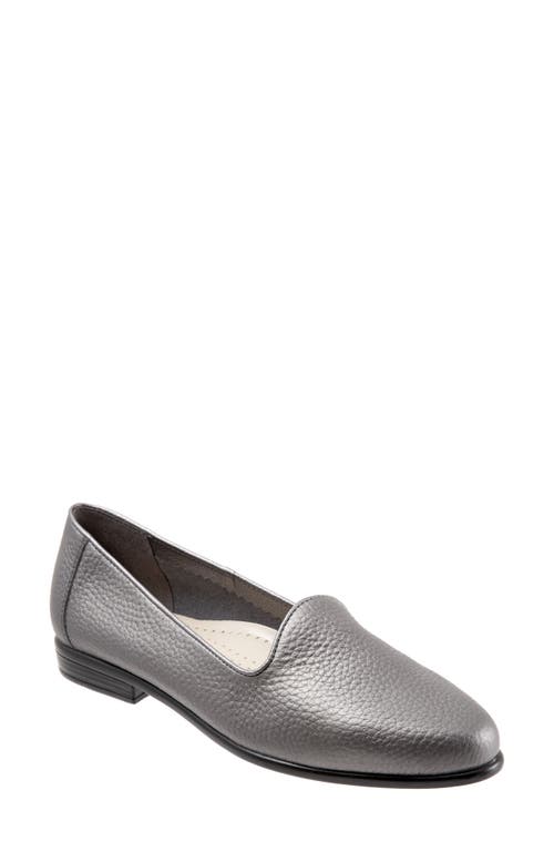 Liz Flat in Pewter Leather
