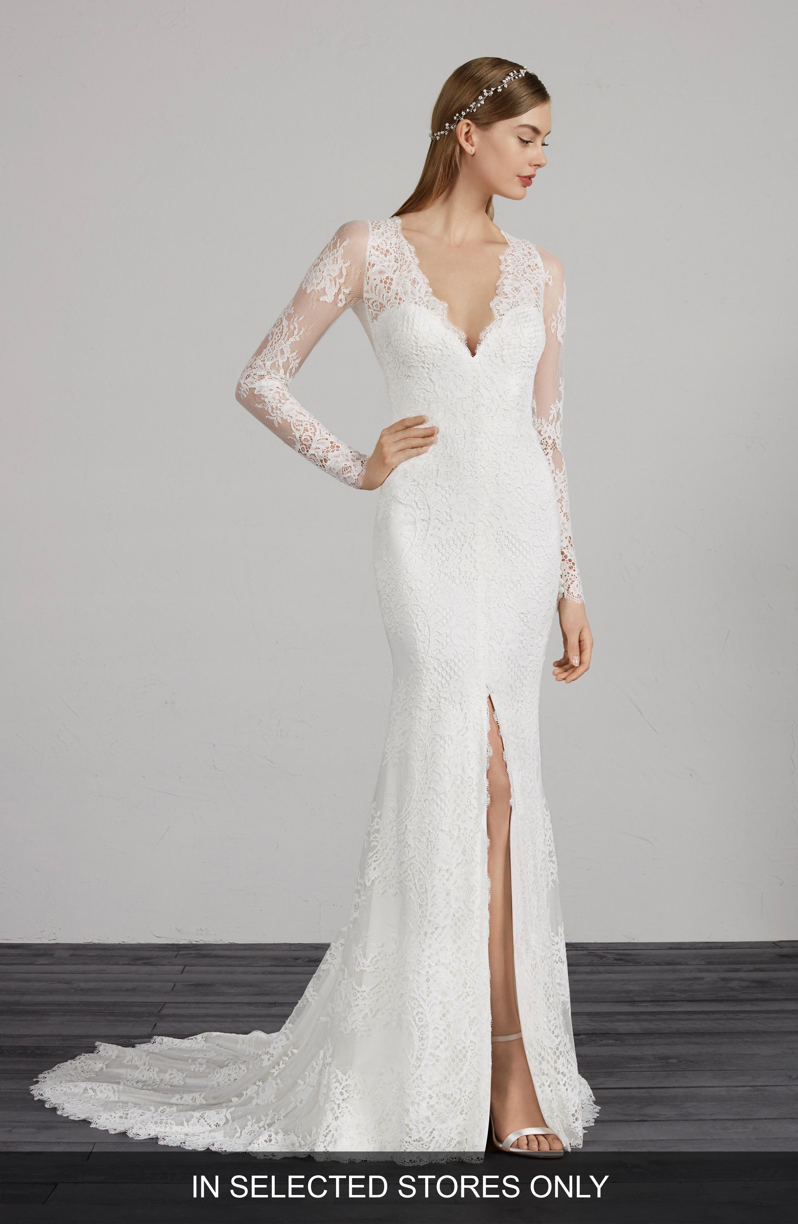 Pronovias Marsella Lace Trumpet Gown