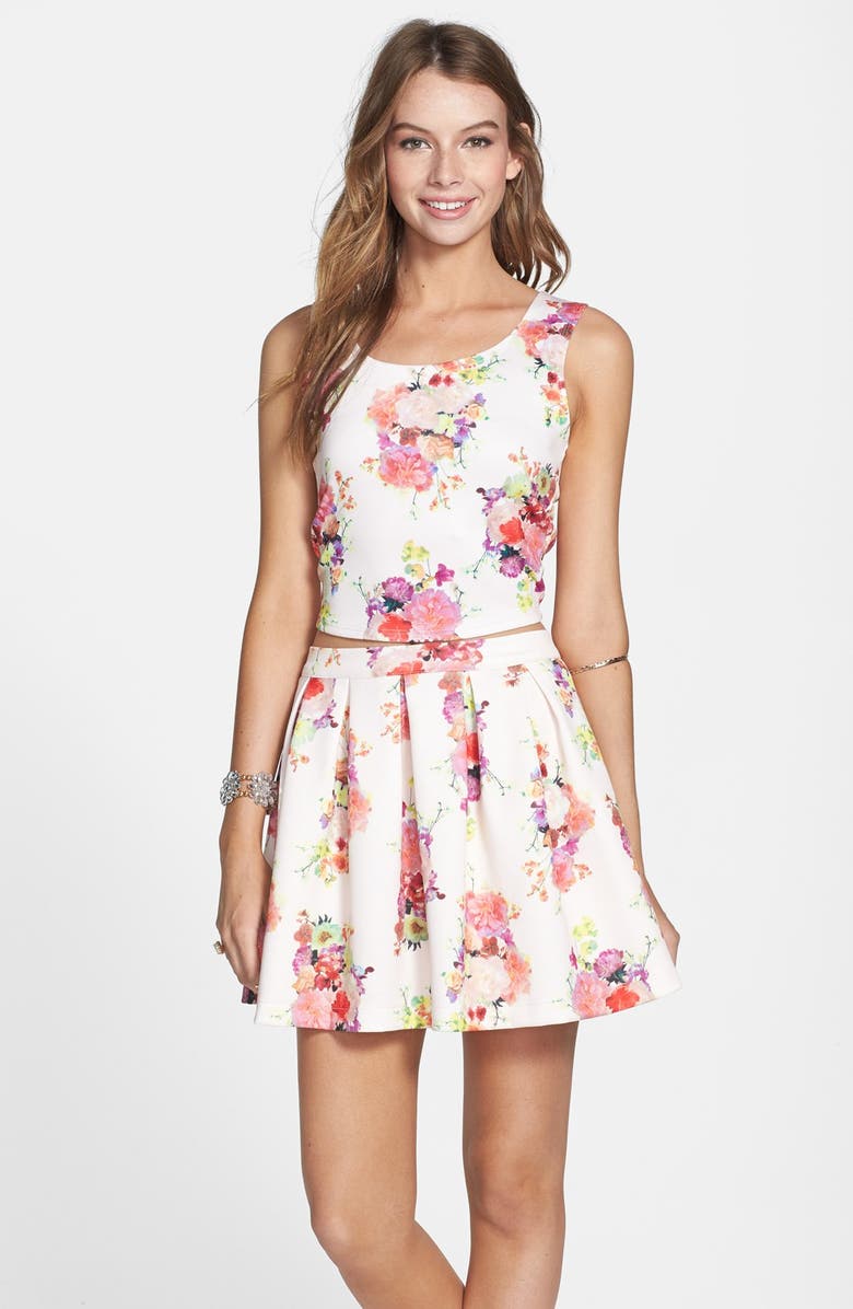 Available Floral Crop Tank (Juniors) | Nordstrom
