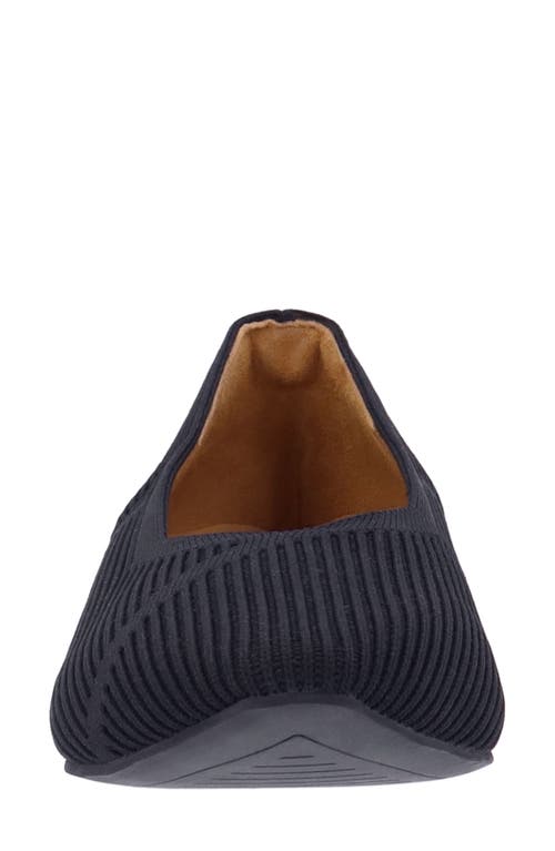 L'amour Des Pieds Belen Pump In Black
