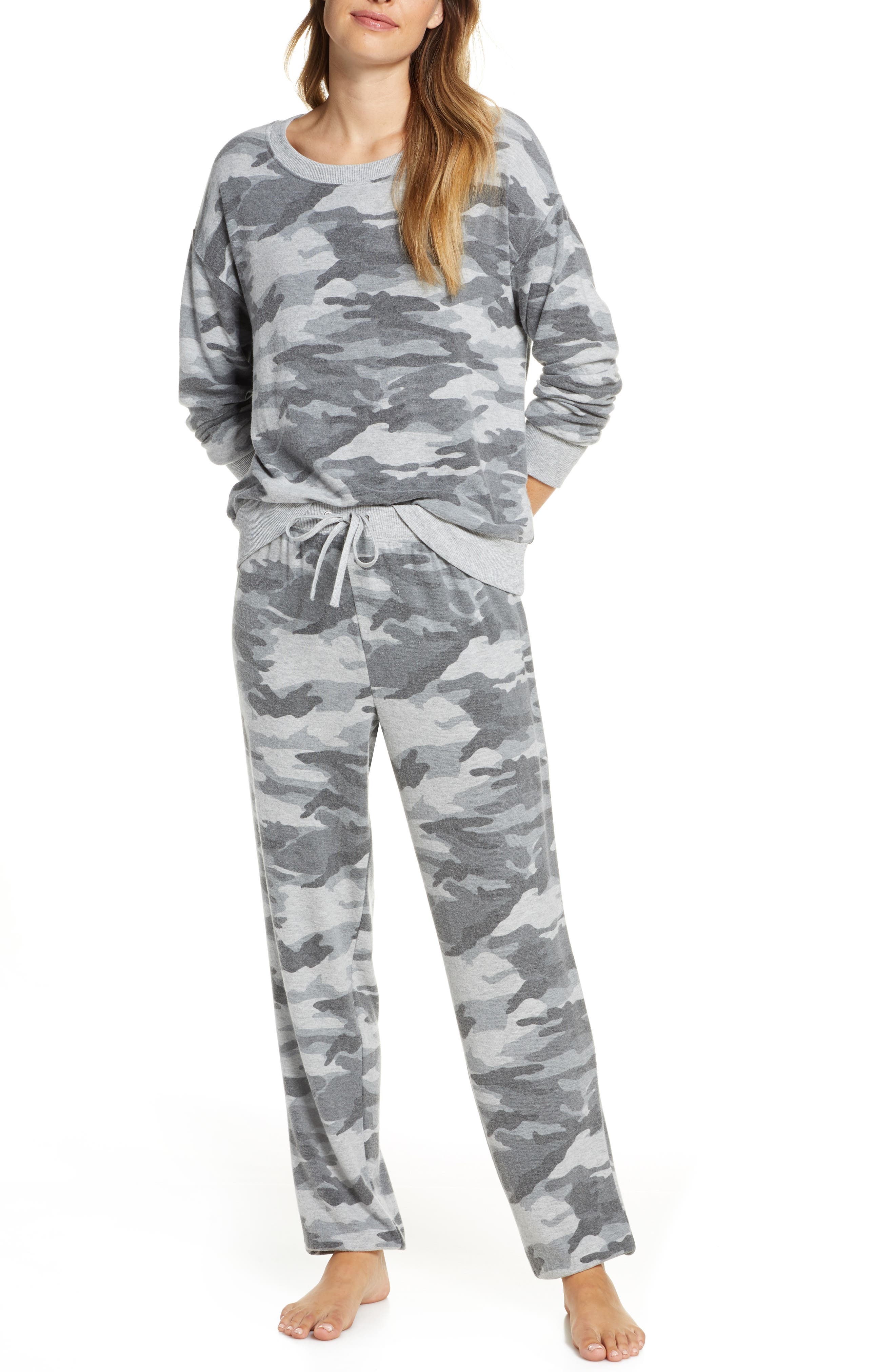 UPC 046094968116 - Women's Splendid Long Sleeve Pajamas, Size Large