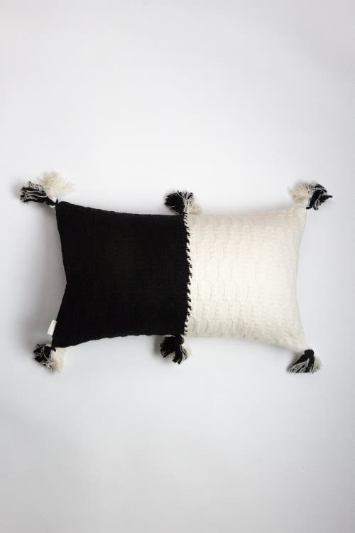 ARCHIVE NEW YORK ARCHIVE NEW YORK ANTIGUA COLORBLOCKED HANDWOVEN COTTON THROW PILLOW | 12X20