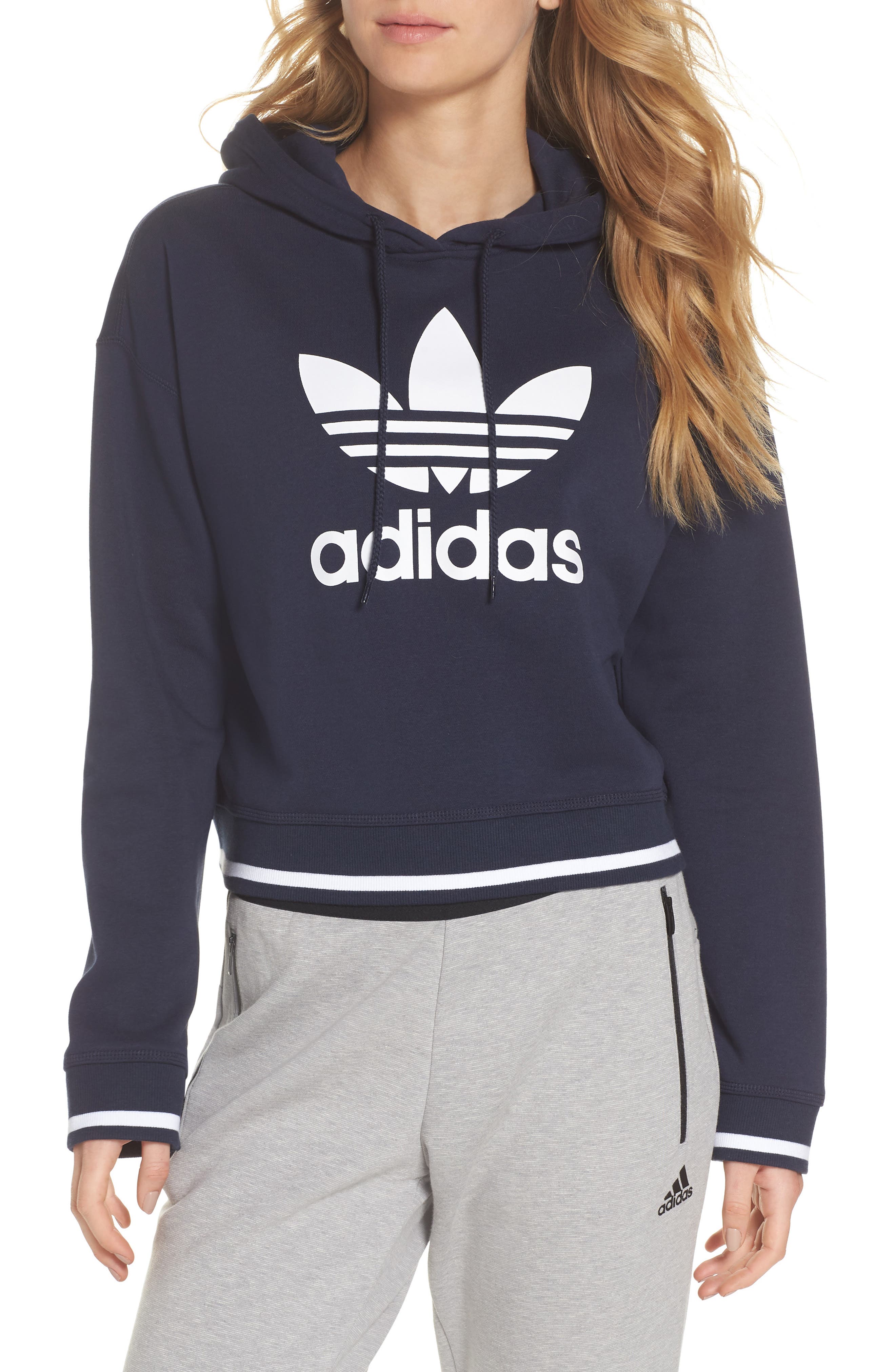 adidas | Active Icons Cropped Hoodie 