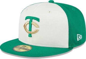 New Era Men's New Era White/Green Minnesota Twins 2024 St. Patrick's Day  59FIFTY Fitted Hat