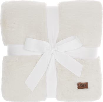 Ugg best sale anderson blanket