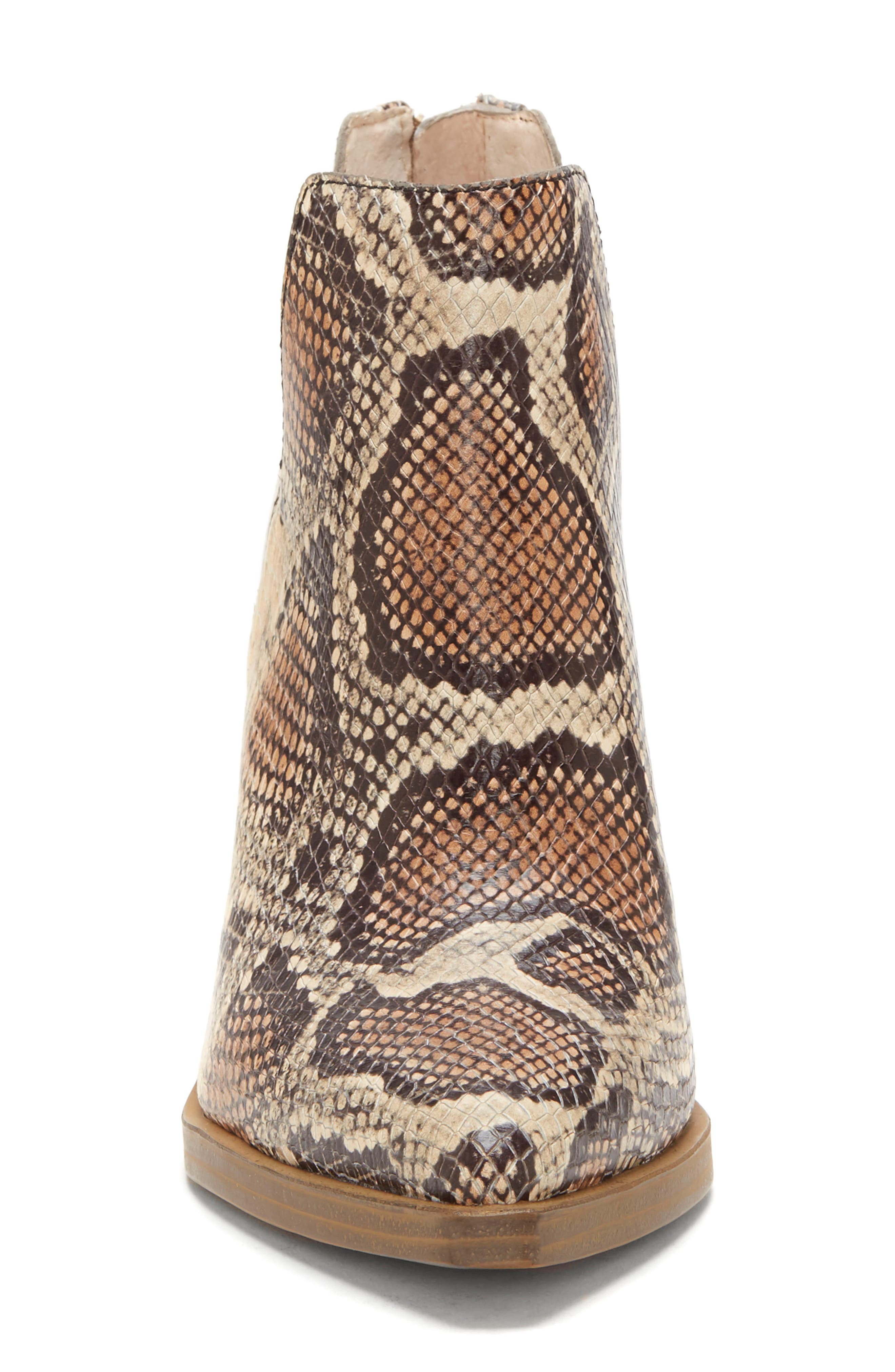 vince camuto gigietta foxy suede