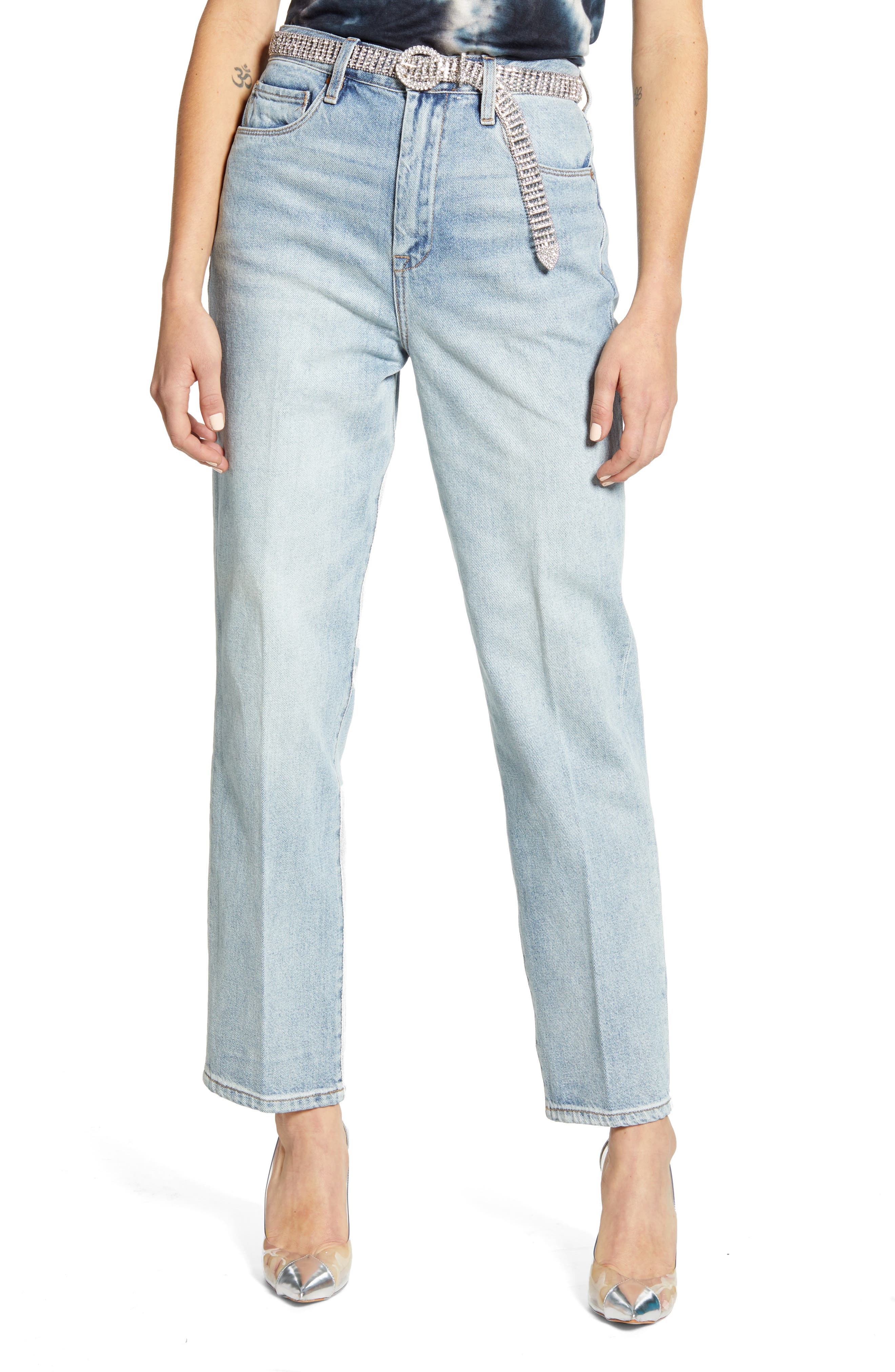 loose fit straight leg jeans