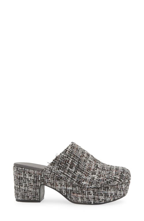 Chocolat Blu Gertie Platform Clog In White/black Tweed