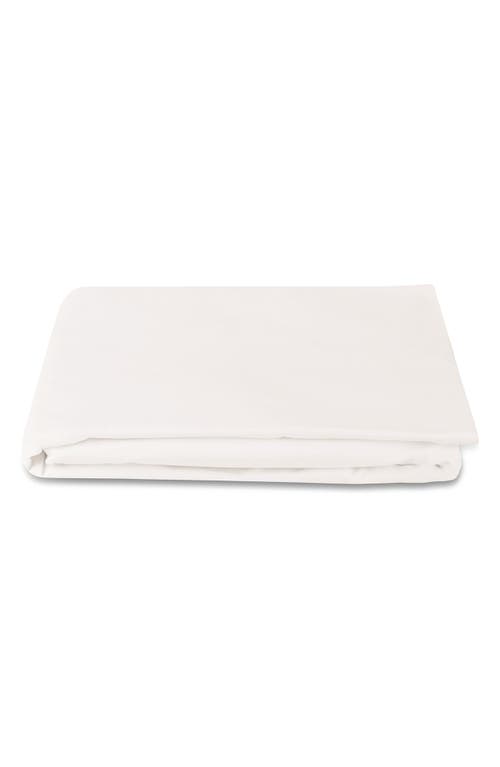 Matouk Bergamo 500 Thread Count Cotton Percale Fitted Sheet in White at Nordstrom, Size California King