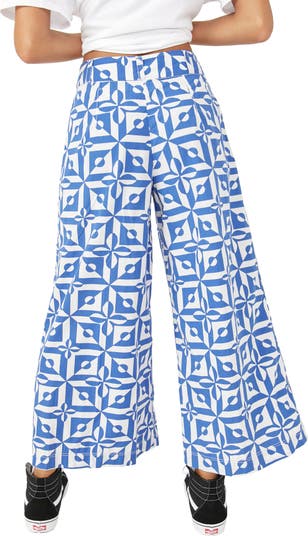 Menocra Cropped Printed Pants