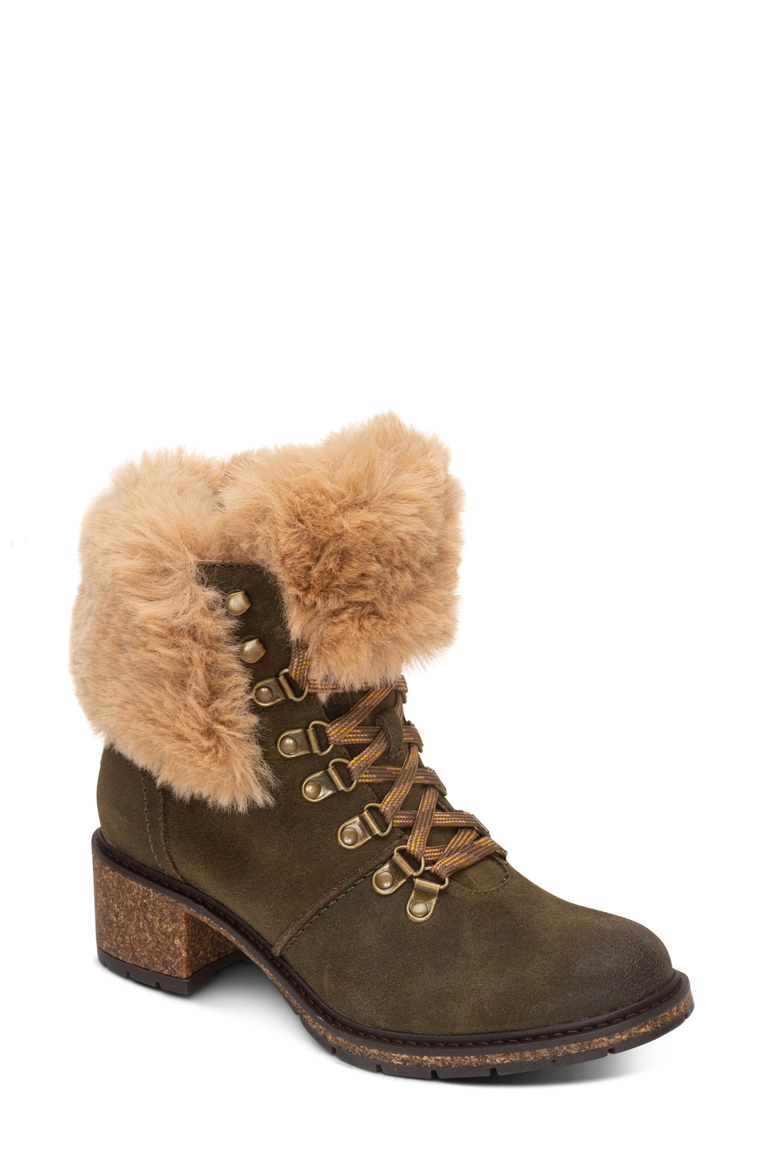 Carolbar Womens Faux Fur Comfort Snow Boots