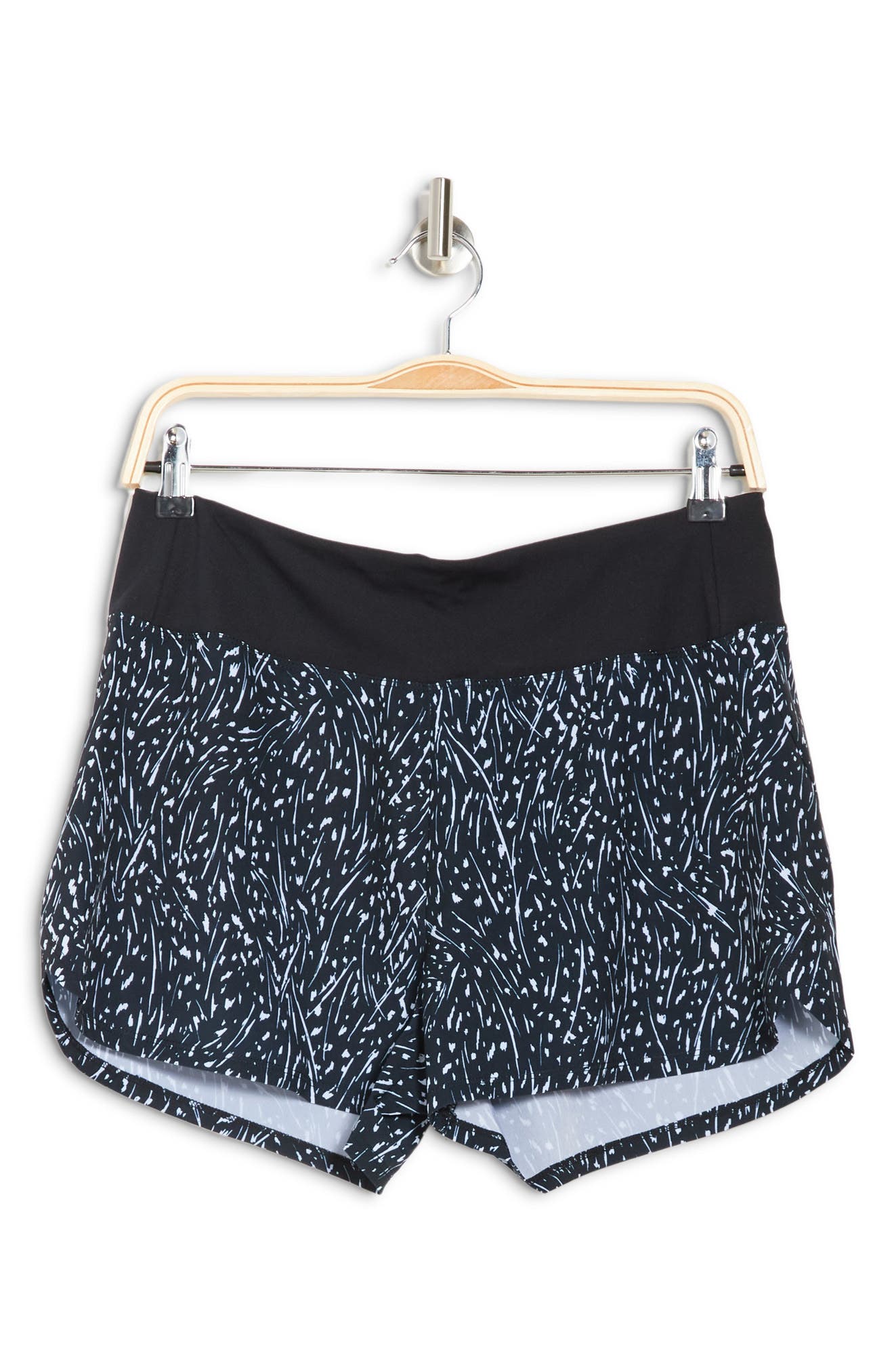 Marika Kelsie Active Shorts In Whispy 
