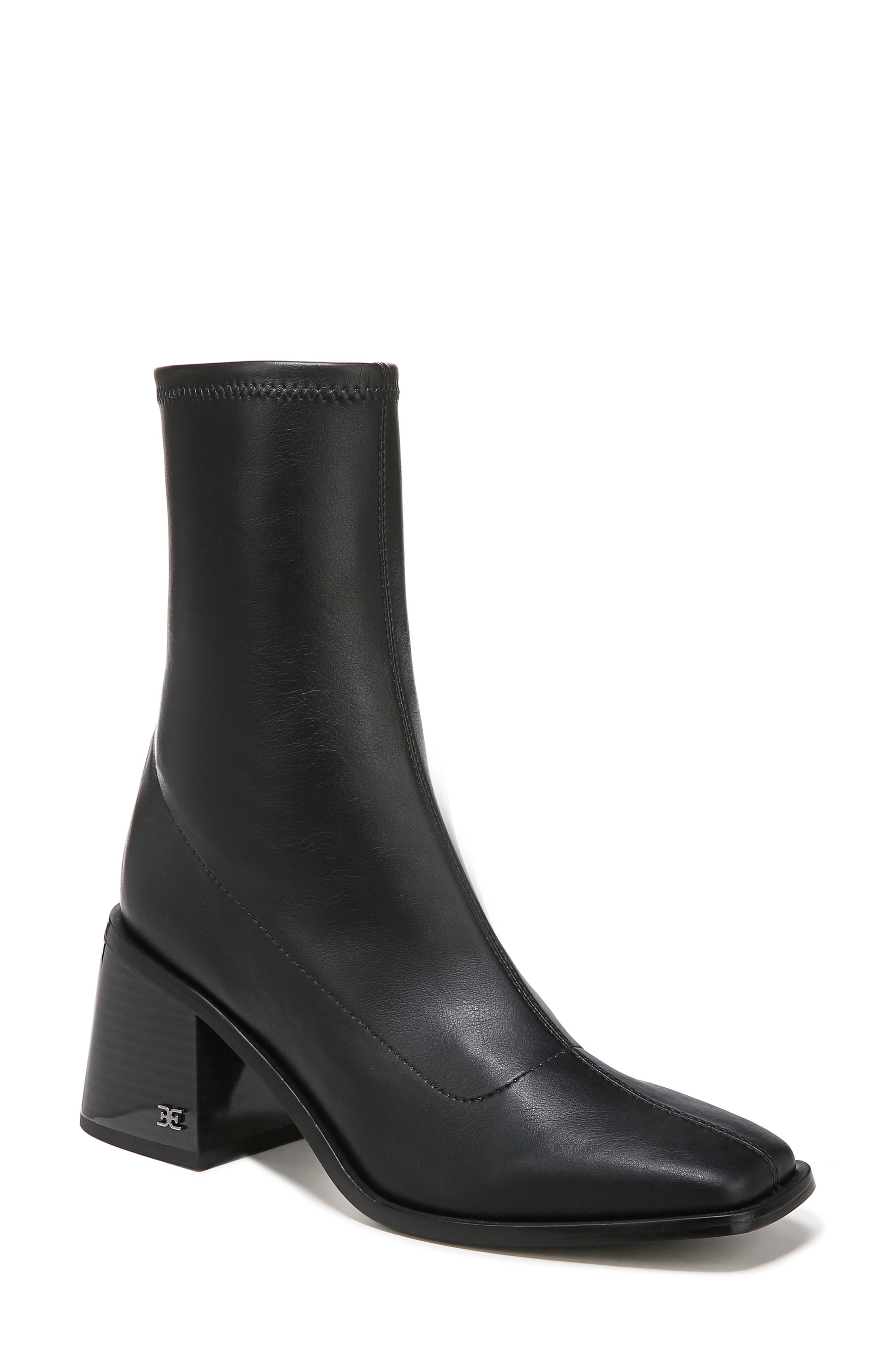 moda in pelle black ankle boots