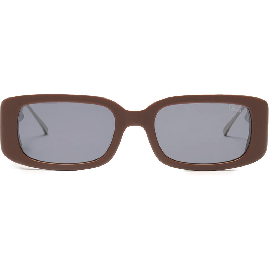 Dezi Drippy 53mm Square Sunglasses In Brown
