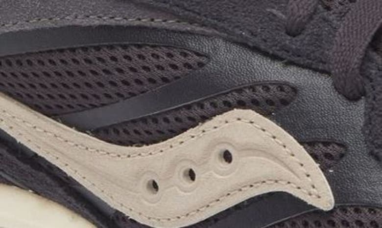 Saucony Progrid Omni 9 Sneaker In Navy