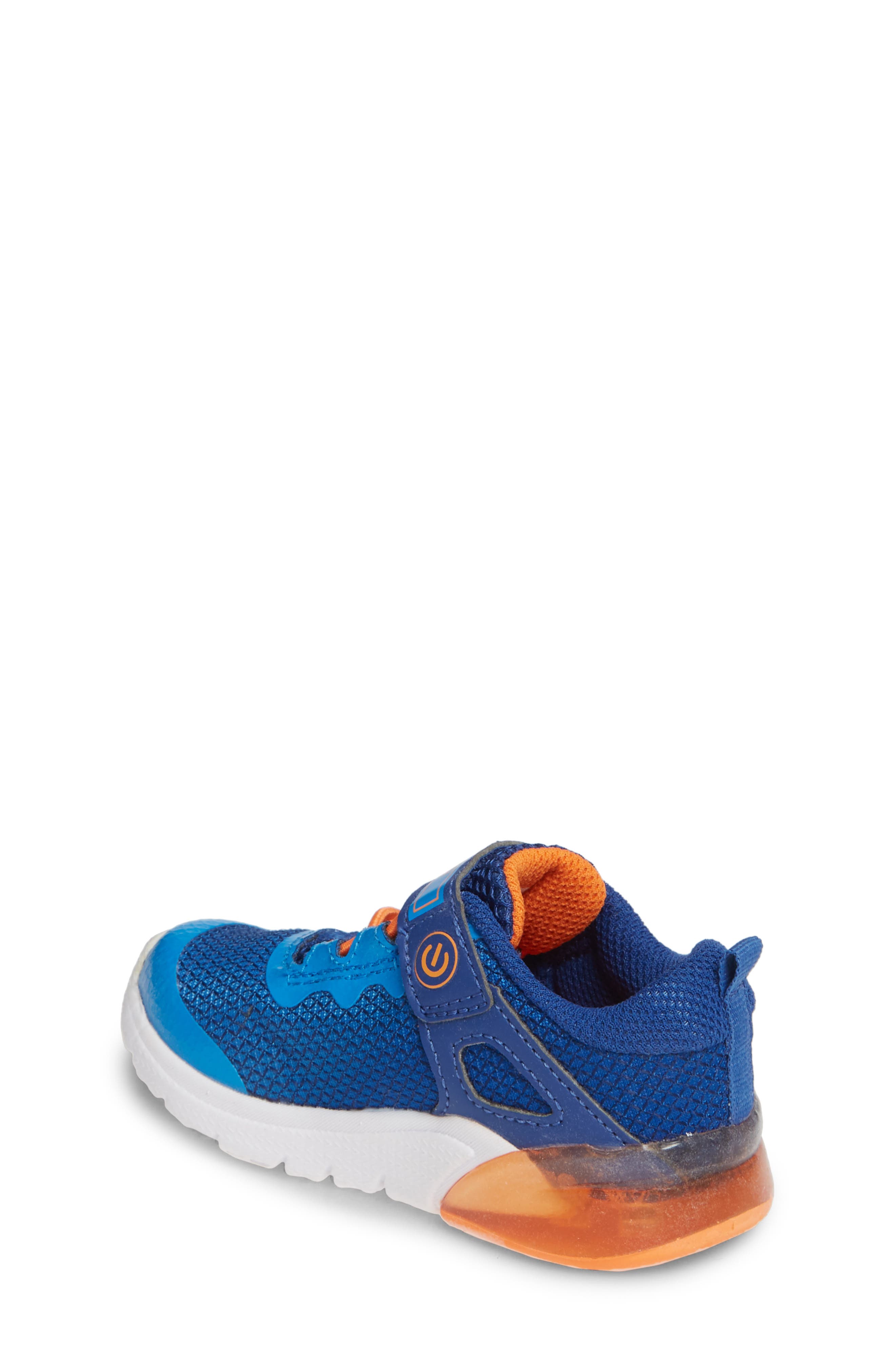 saucony light up shoes