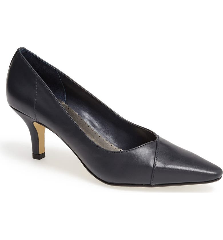 Bella Vita 'Wow' Kitten Heel Pump | Nordstrom