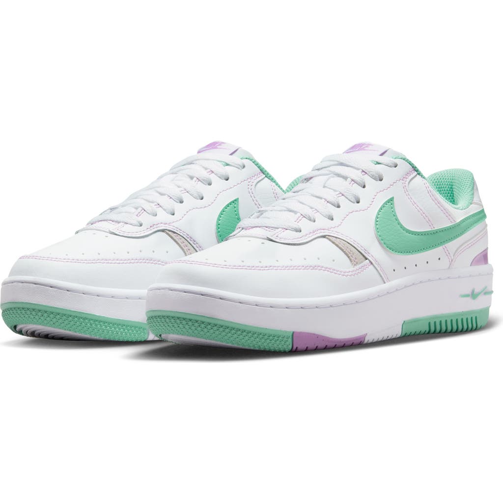 Nike Gamma Force Sneaker In White/emerald/fuchsia