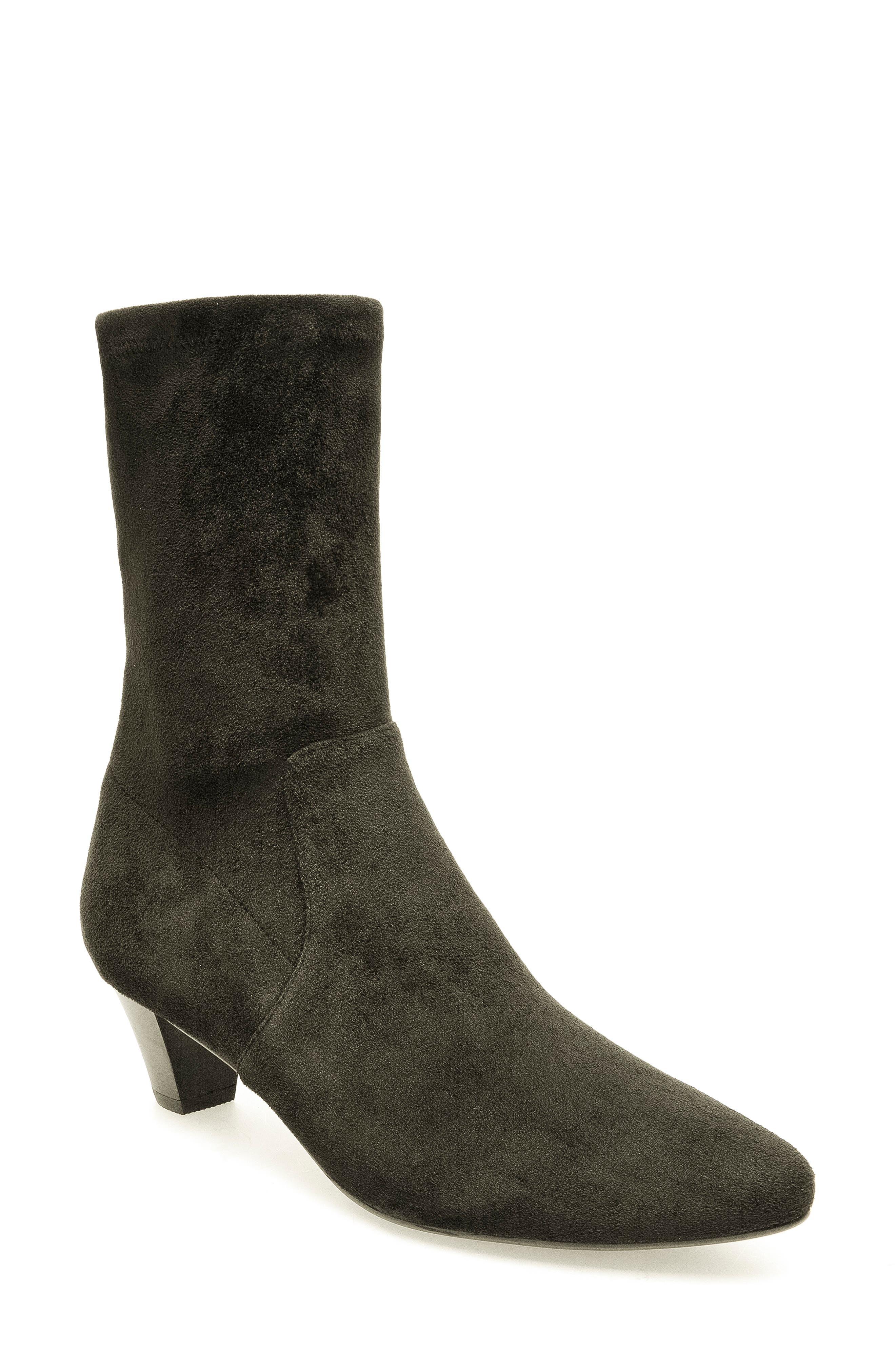 silent d pia chelsea boots