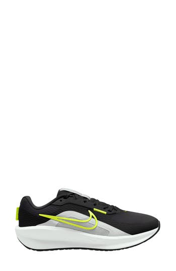 Nike Downshifter 13 Sneaker In Black/cyber/white
