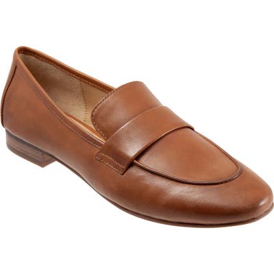 Trotters Gemma Loafer- Brown