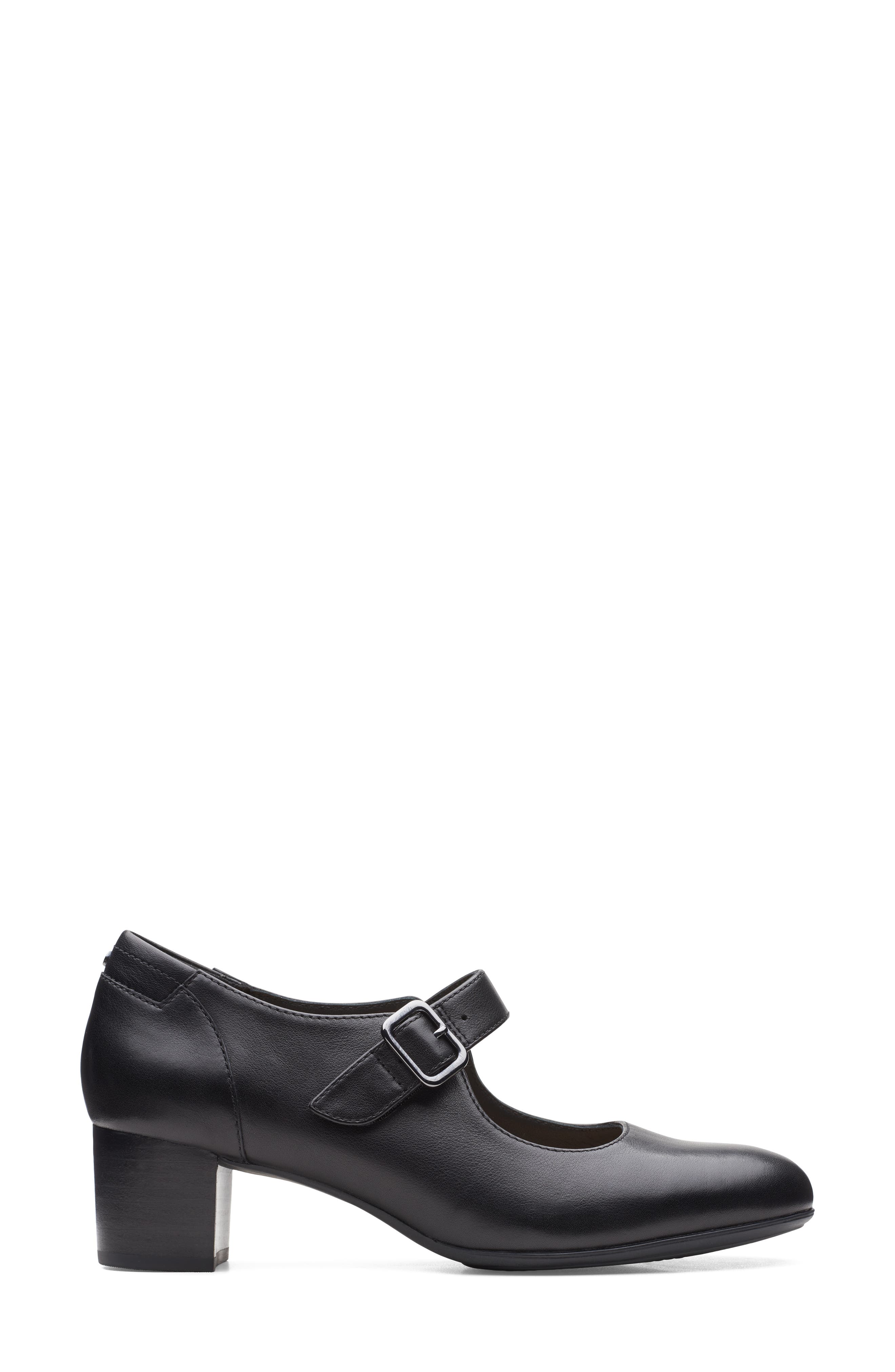 clarks black mary jane heels