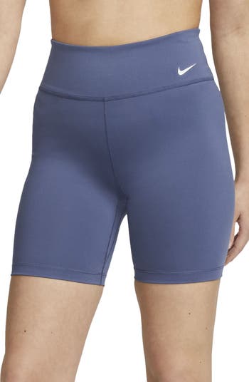 Nike One Leak Protection: Period Women's Mid-Rise 7 Biker Shorts (Plus  Size).