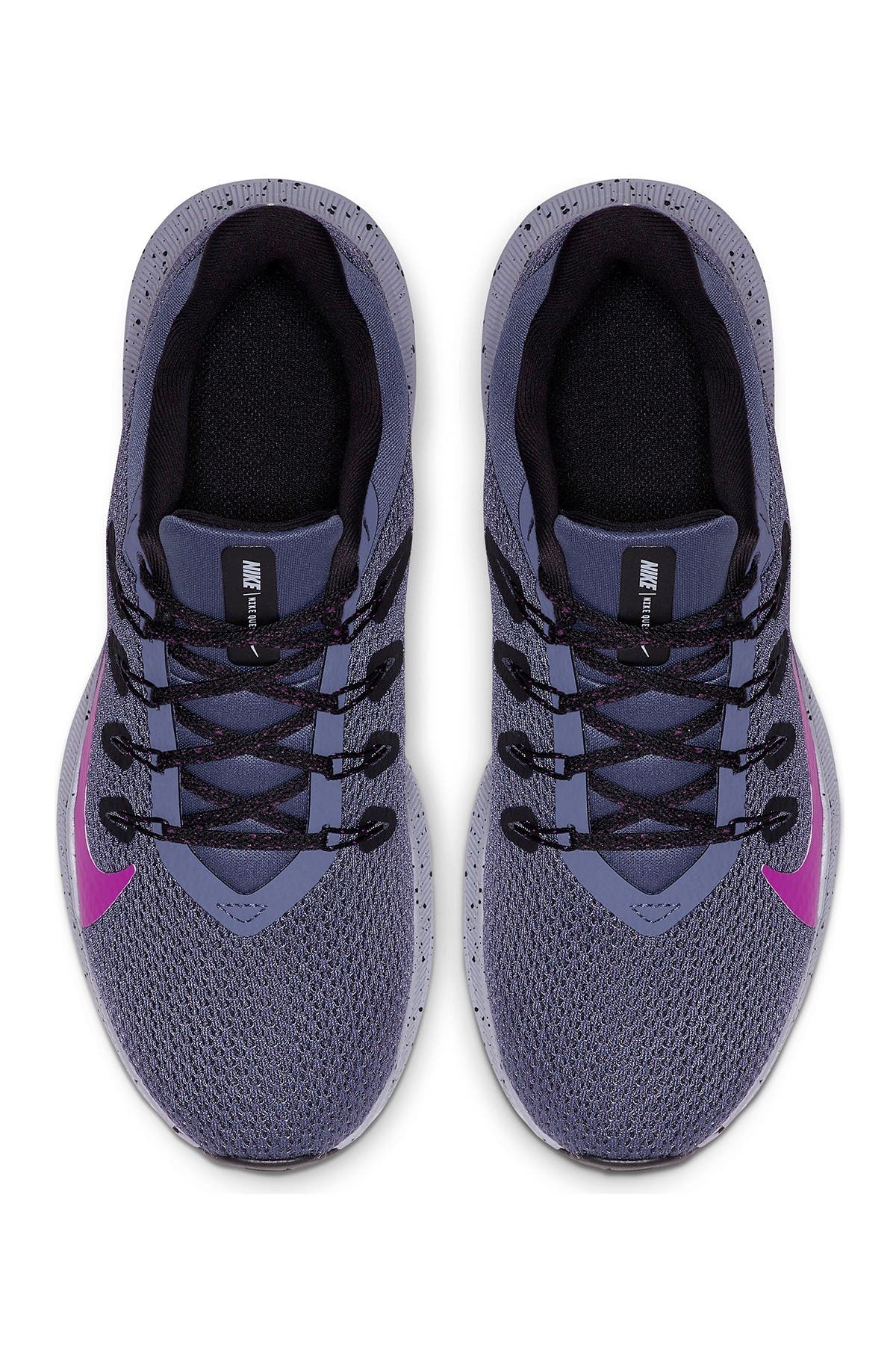 nike quest lightweight running sneaker