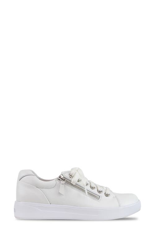 Munro Tilly Sneaker In White Leather