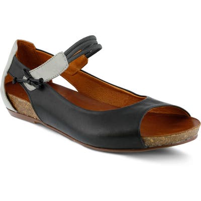 Spring Step Aside Flat, Black