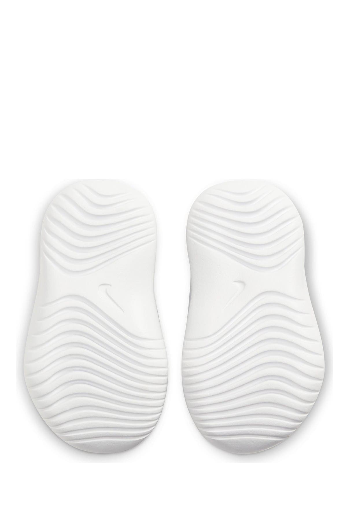 nike flex runner glitter