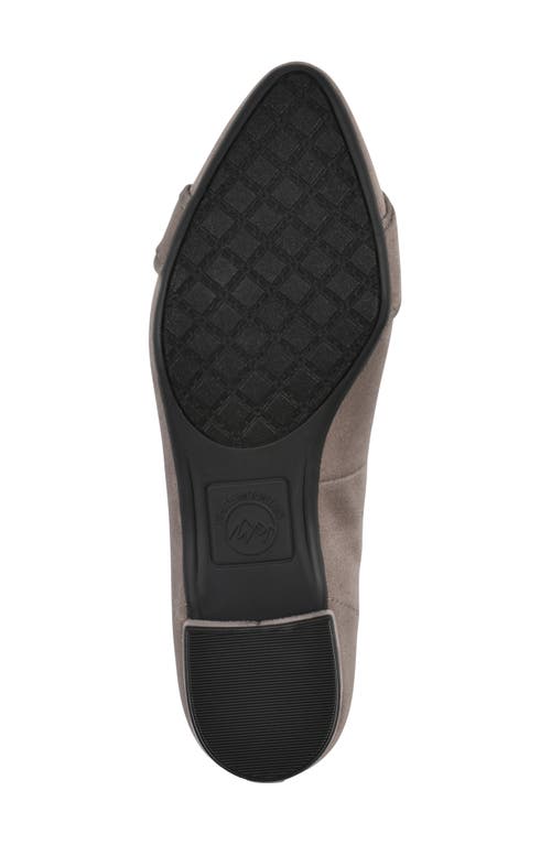 Cliffs By White Mountain Bordeaux Pump In Taupe Fabric