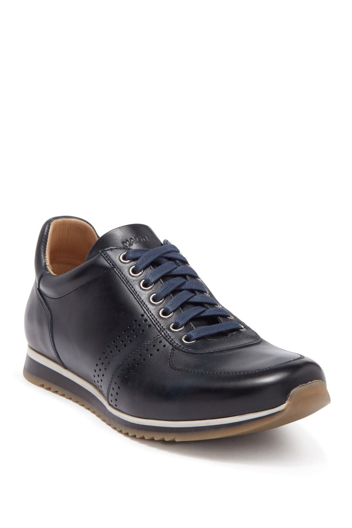 magnanni cuervo leather sneaker