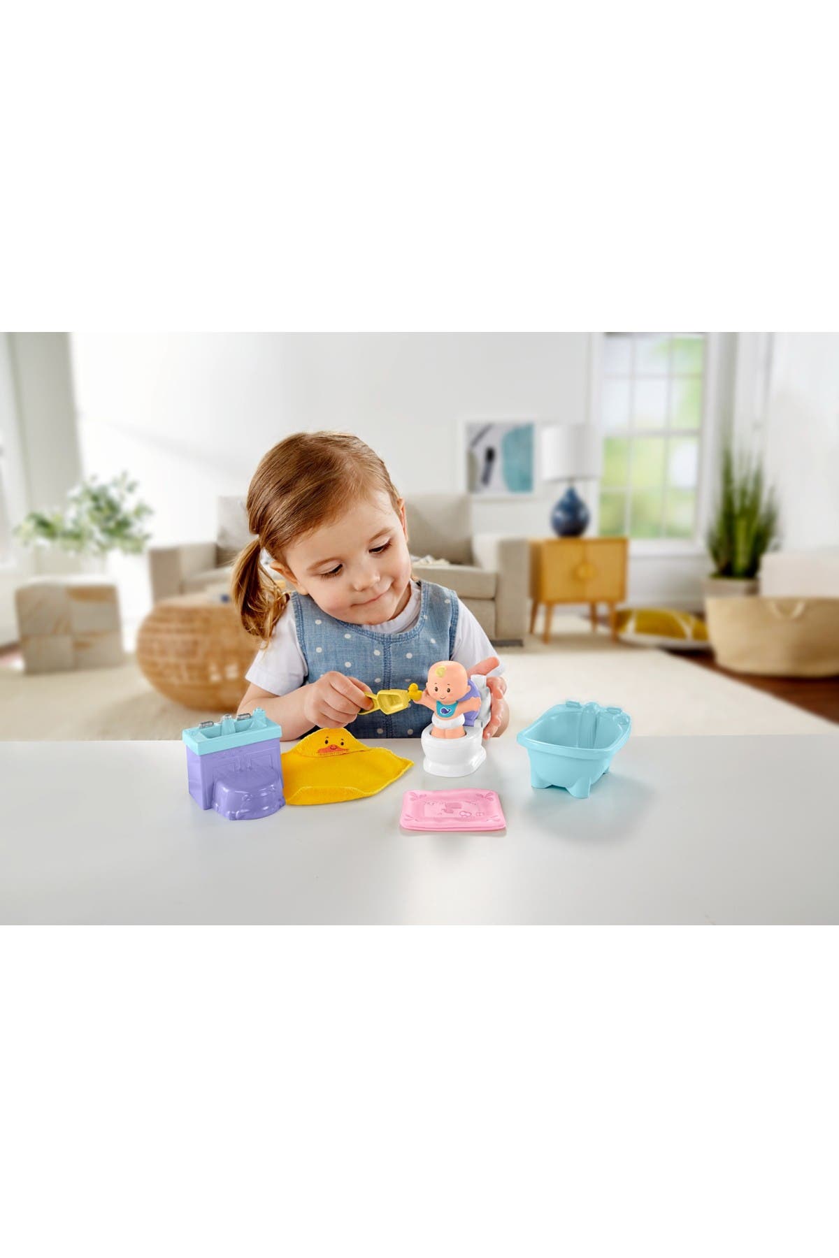 fisher price little people wash and go