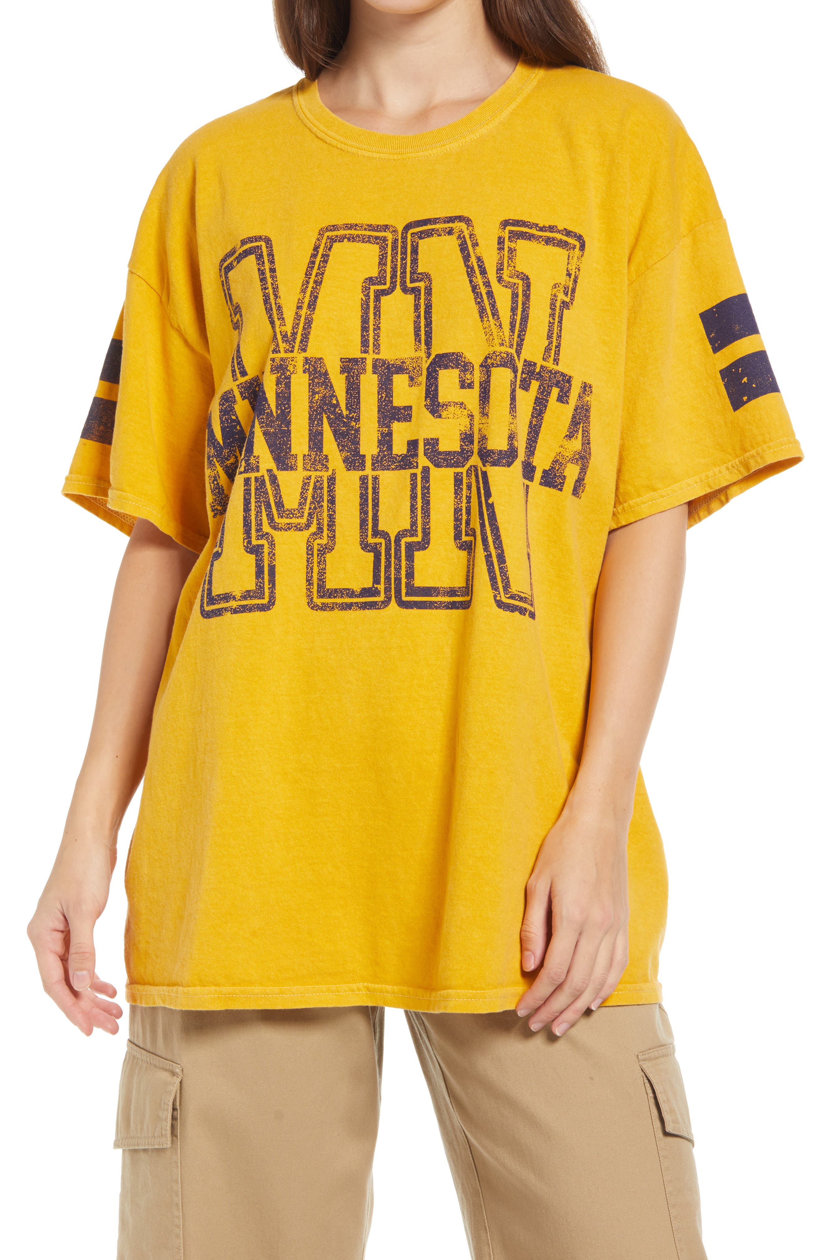 BDG Urban Outfitters Minnesota Oversize 