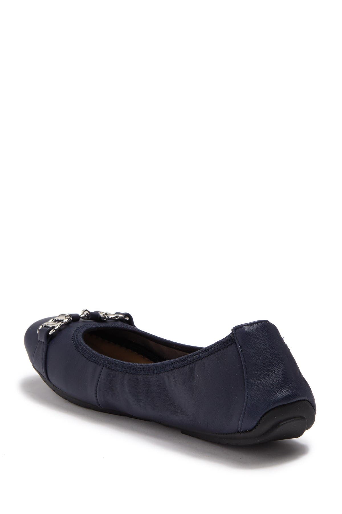 me too shoes wide width