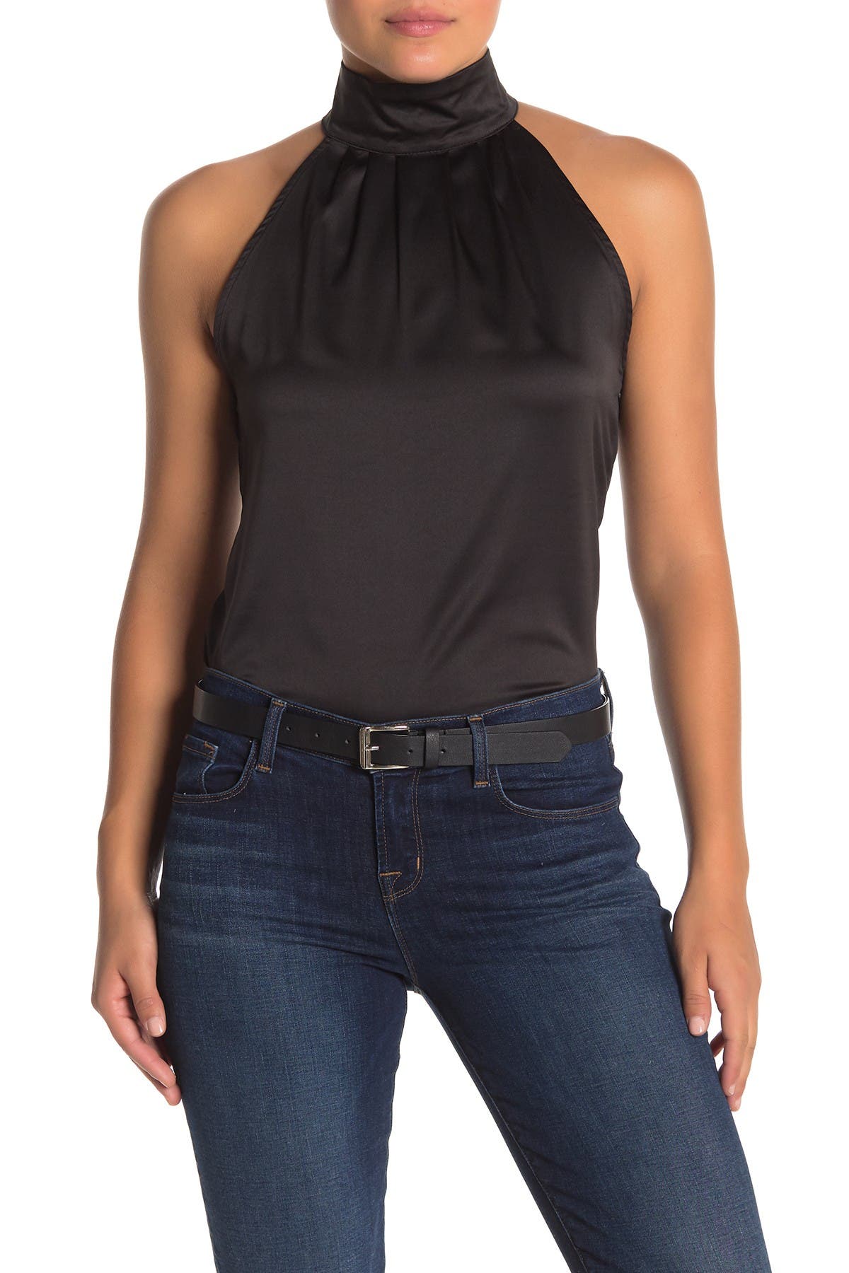 keyhole cutout top